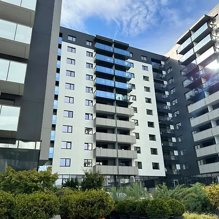 North By Urbanesq Cortina F *