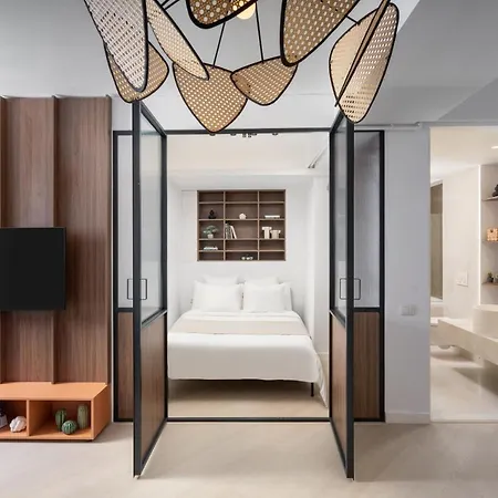 North By Urbanesq Cortina F